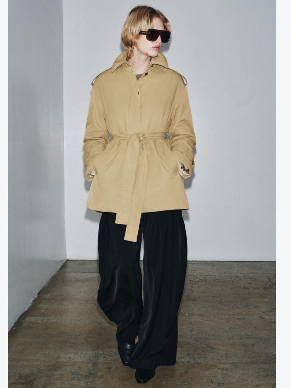 Zara Short Tie-Waist Trench Coat in Beige
